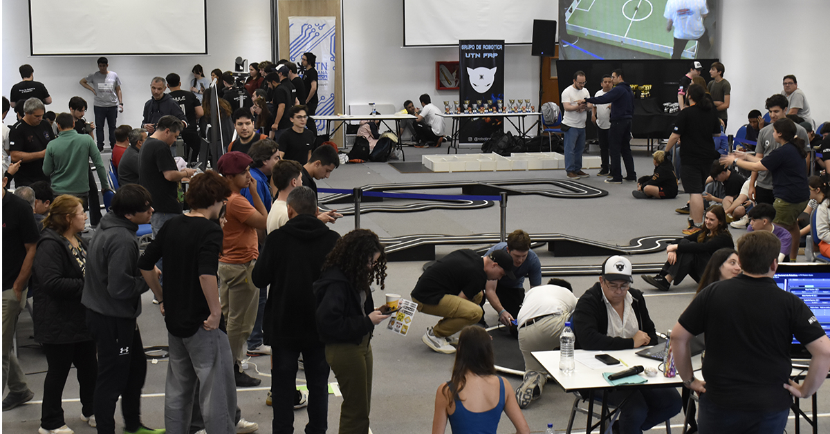 UTN - Foto grupal en el tercer Encuentro Nacional de Universidades MetaRed TIC, X y S Argentina 2025