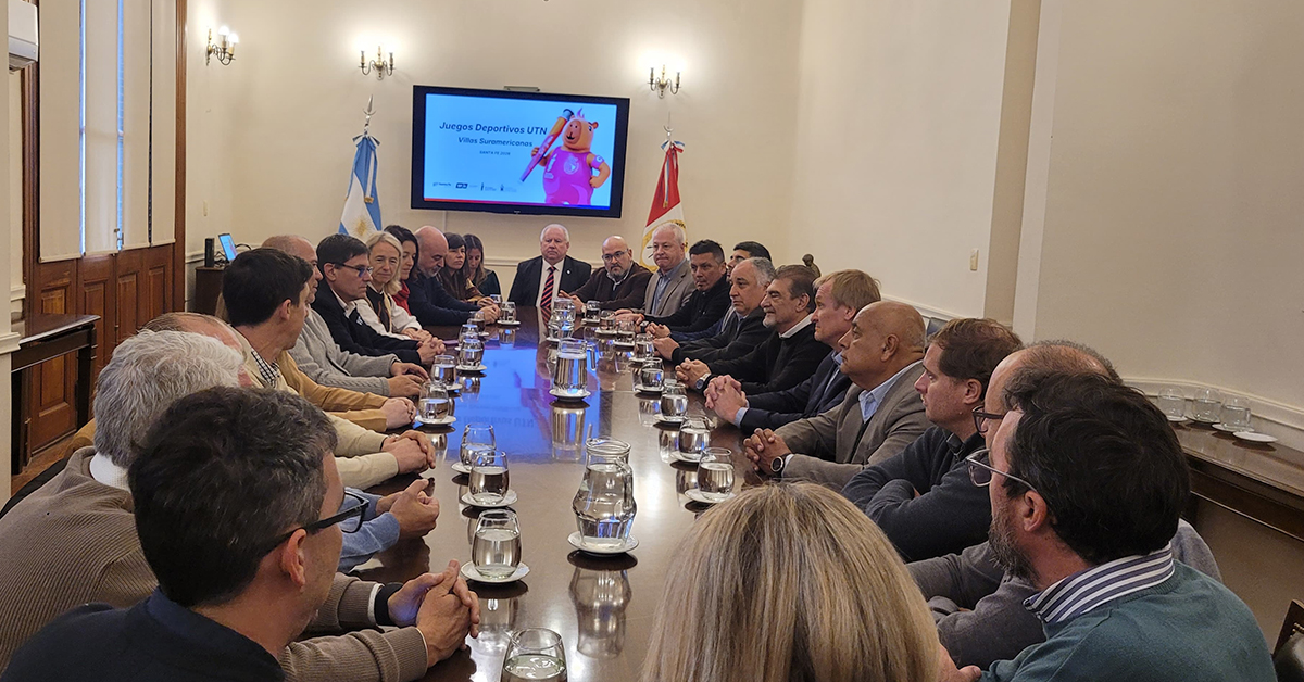 Autoridades de UTN y del Gobierno de Santa Fe